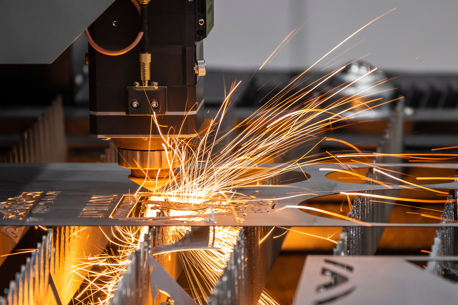 How Decron is Staying Up-To-Date with the latest in Laser Cutting Technology